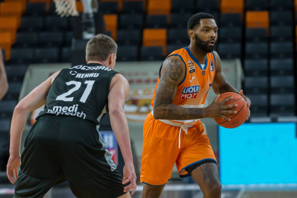 也让我们看 也让我们看